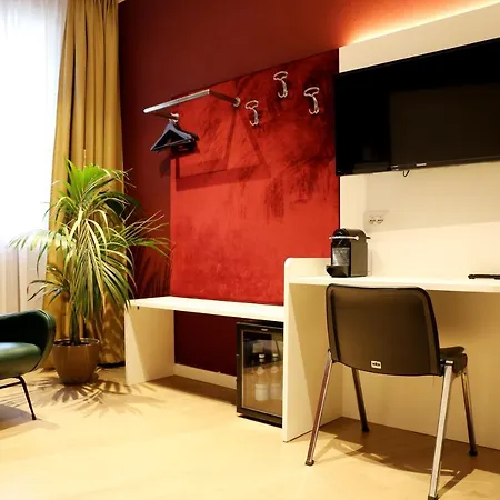 Officina Tesini Guest Verona